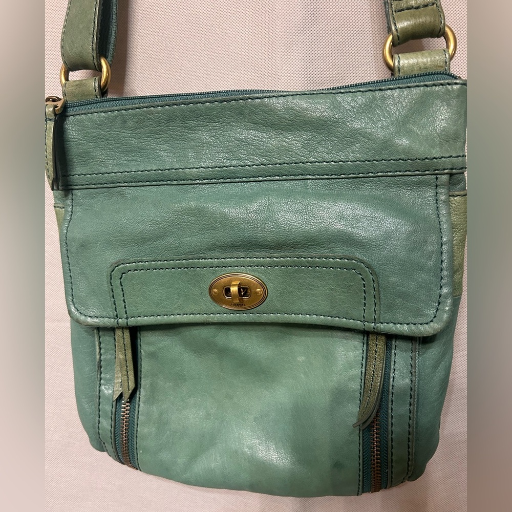 Vintage fossil Green Leather Crossbody